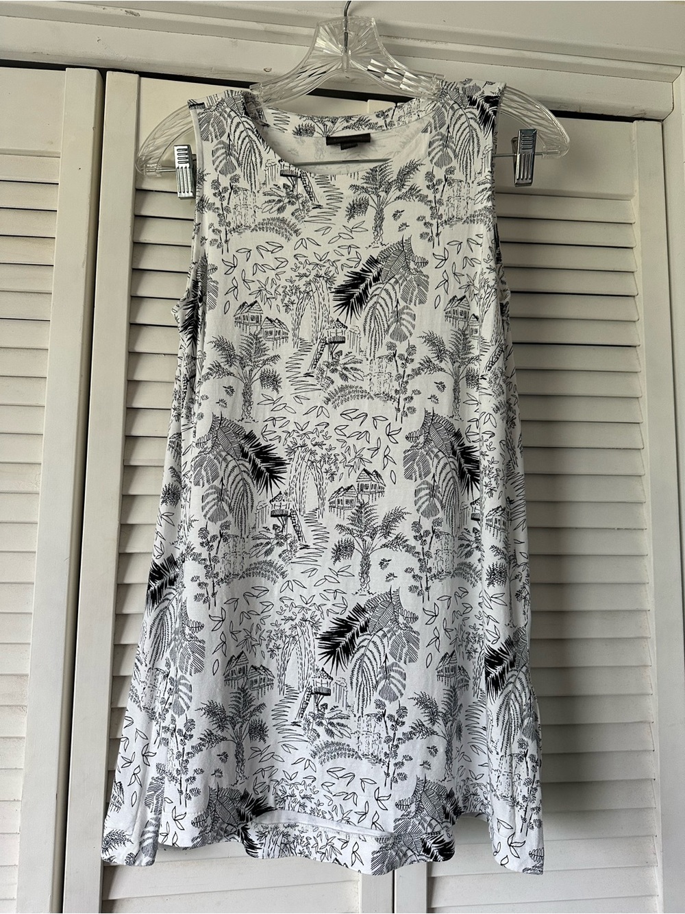 J. Jill White Tank Top with Black Tropical Toile Print